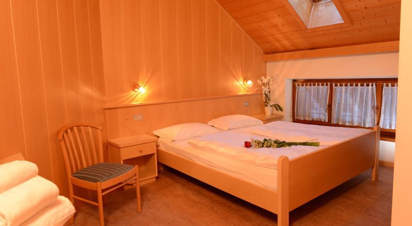 סלבה די ואל גרדנה Hotel Casa Alpina - Alpin Haus חדר תמונה