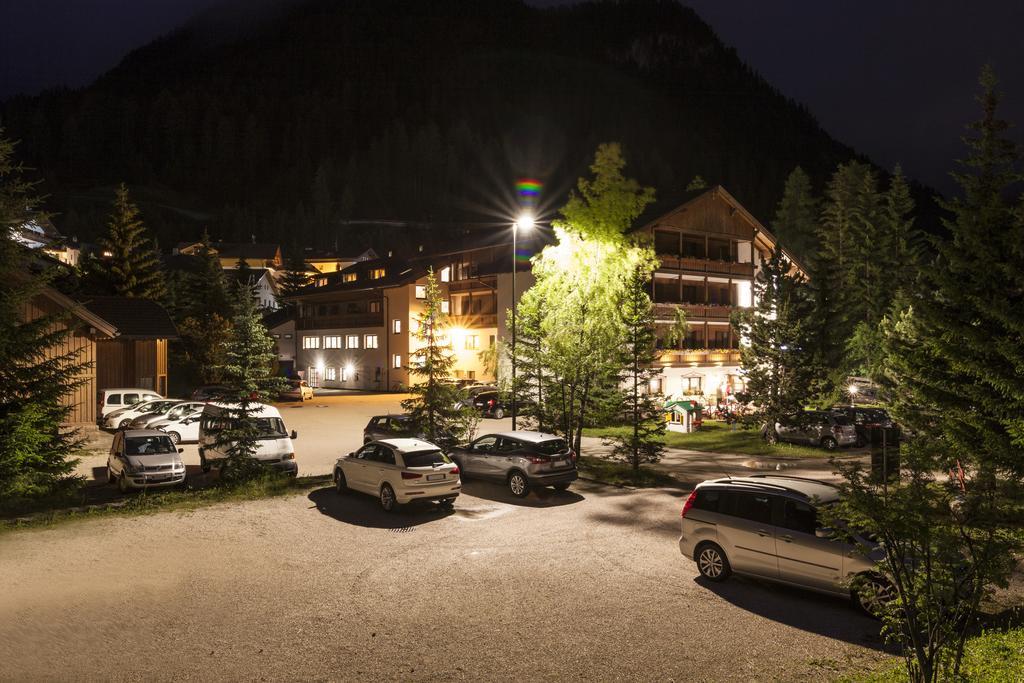 סלבה די ואל גרדנה Hotel Casa Alpina - Alpin Haus מראה חיצוני תמונה